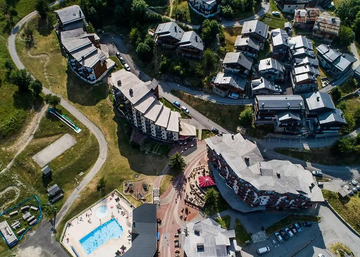 Confortable 2 Pieces Cabine, Skis Aux Pieds, Proche Commerces - Fr-1-182a-10 Appartement Courchevel